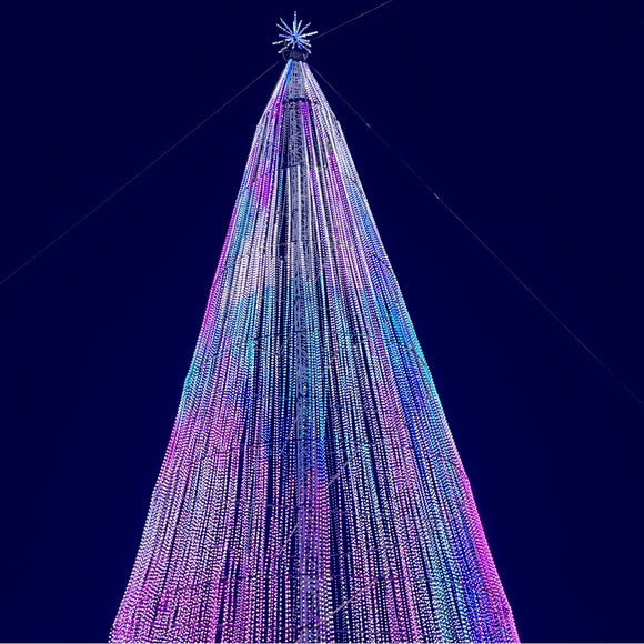 Meet your Posher, Jenn - Picture 1 of 1